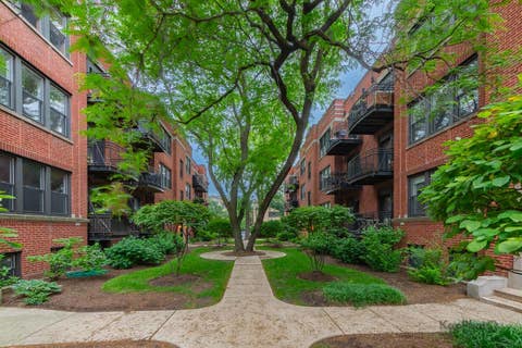 Tiny photo for 5913 N Paulina Street #2E, Chicago, IL 60660 (MLS # 12682009)