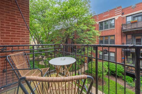 Tiny photo for 5913 N Paulina Street #2E, Chicago, IL 60660 (MLS # 12682009)