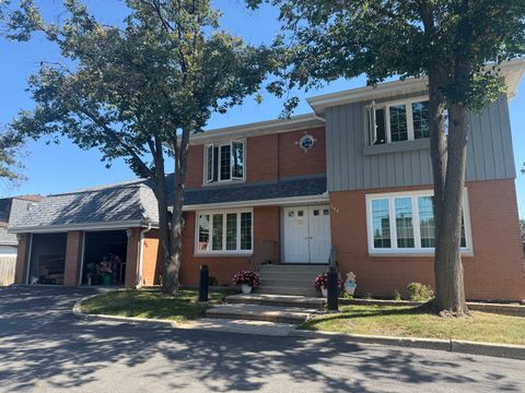 Tiny photo for 544 S La Grange Road #2S, La Grange, IL 60525 (MLS # 12508241)