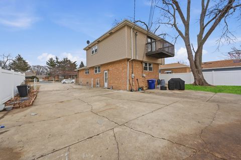 Tiny photo for 10716 S Nashville Avenue, Worth, IL 60482 (MLS # 12562493)