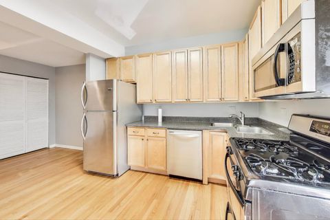 Tiny photo for 4701 N Campbell Avenue #2, Chicago, IL 60625 (MLS # 12488021)