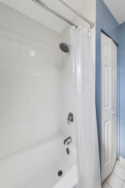 Tiny photo for 4701 N Campbell Avenue #2, Chicago, IL 60625 (MLS # 12488021)