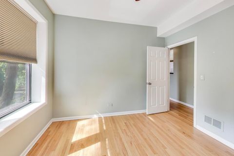 Tiny photo for 4701 N Campbell Avenue #2, Chicago, IL 60625 (MLS # 12488021)