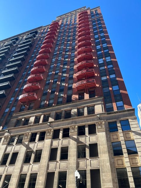208 W Washington Street 703 Chicago IL 60606