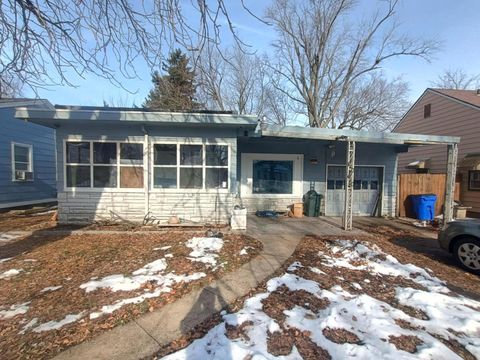 Photo of 419 S Pearl Street, Salem, IL 62881 (MLS # 12530495)