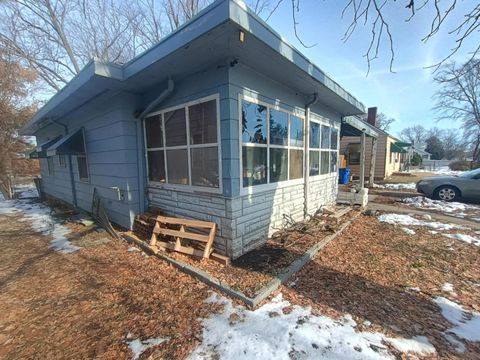 Tiny photo for 419 S Pearl Street, Salem, IL 62881 (MLS # 12530495)