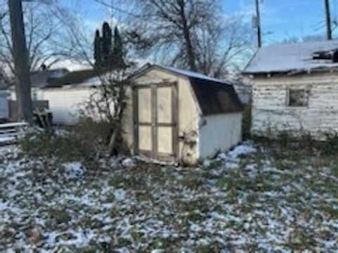 Tiny photo for 419 S Pearl Street, Salem, IL 62881 (MLS # 12530495)