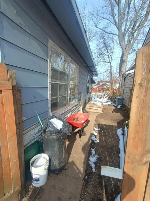 Tiny photo for 419 S Pearl Street, Salem, IL 62881 (MLS # 12530495)