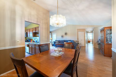 Tiny photo for 474 Elizabeth Drive #17D, Wood Dale, IL 60191 (MLS # 12548284)