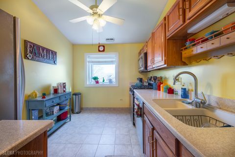 Tiny photo for 474 Elizabeth Drive #17D, Wood Dale, IL 60191 (MLS # 12548284)