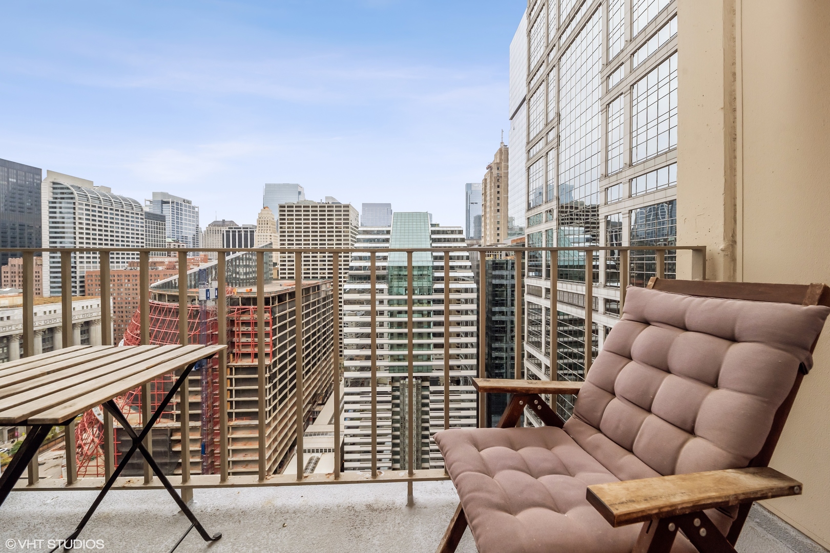 200 N Dearborn Street 3008