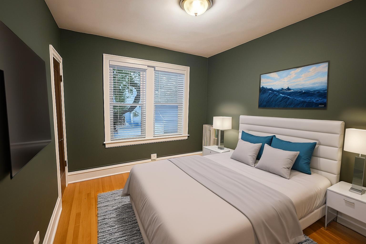 3909 N Lamon Avenue 2N