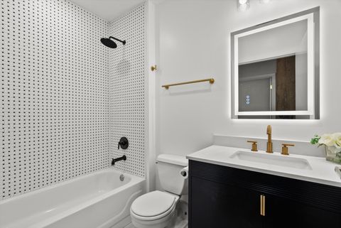 Tiny photo for 817 W Washington Boulevard #503, Chicago, IL 60607 (MLS # 12508938)