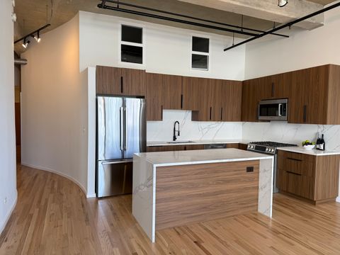 Tiny photo for 817 W Washington Boulevard #503, Chicago, IL 60607 (MLS # 12508938)