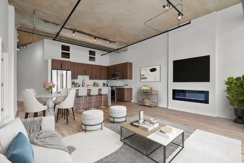 Tiny photo for 817 W Washington Boulevard #503, Chicago, IL 60607 (MLS # 12508938)