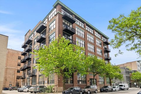 Photo of 817 W Washington Boulevard #503, Chicago, IL 60607 (MLS # 12508938)