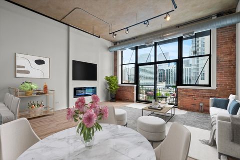 Tiny photo for 817 W Washington Boulevard #503, Chicago, IL 60607 (MLS # 12508938)