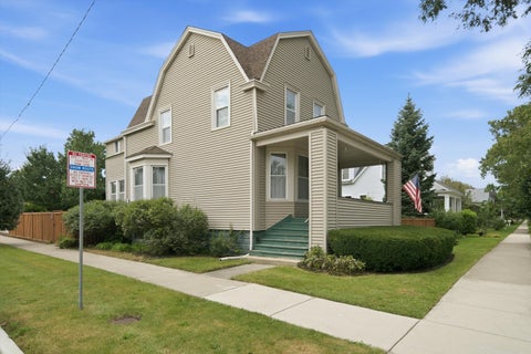 Tiny photo for 4246 Blanchan Avenue, Brookfield, IL 60513 (MLS # 12747759)