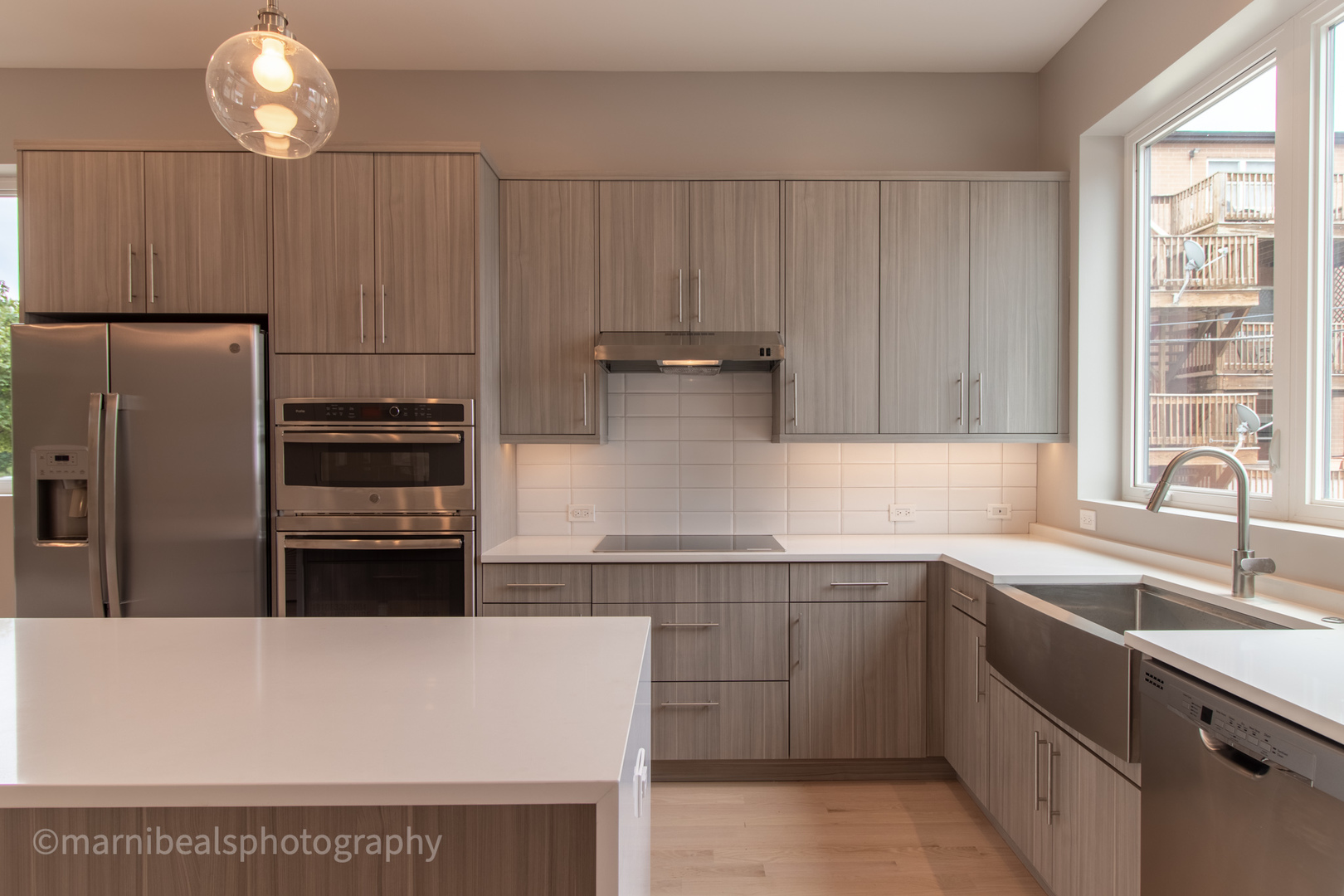 1221 E Marquette Road - Photo 3
