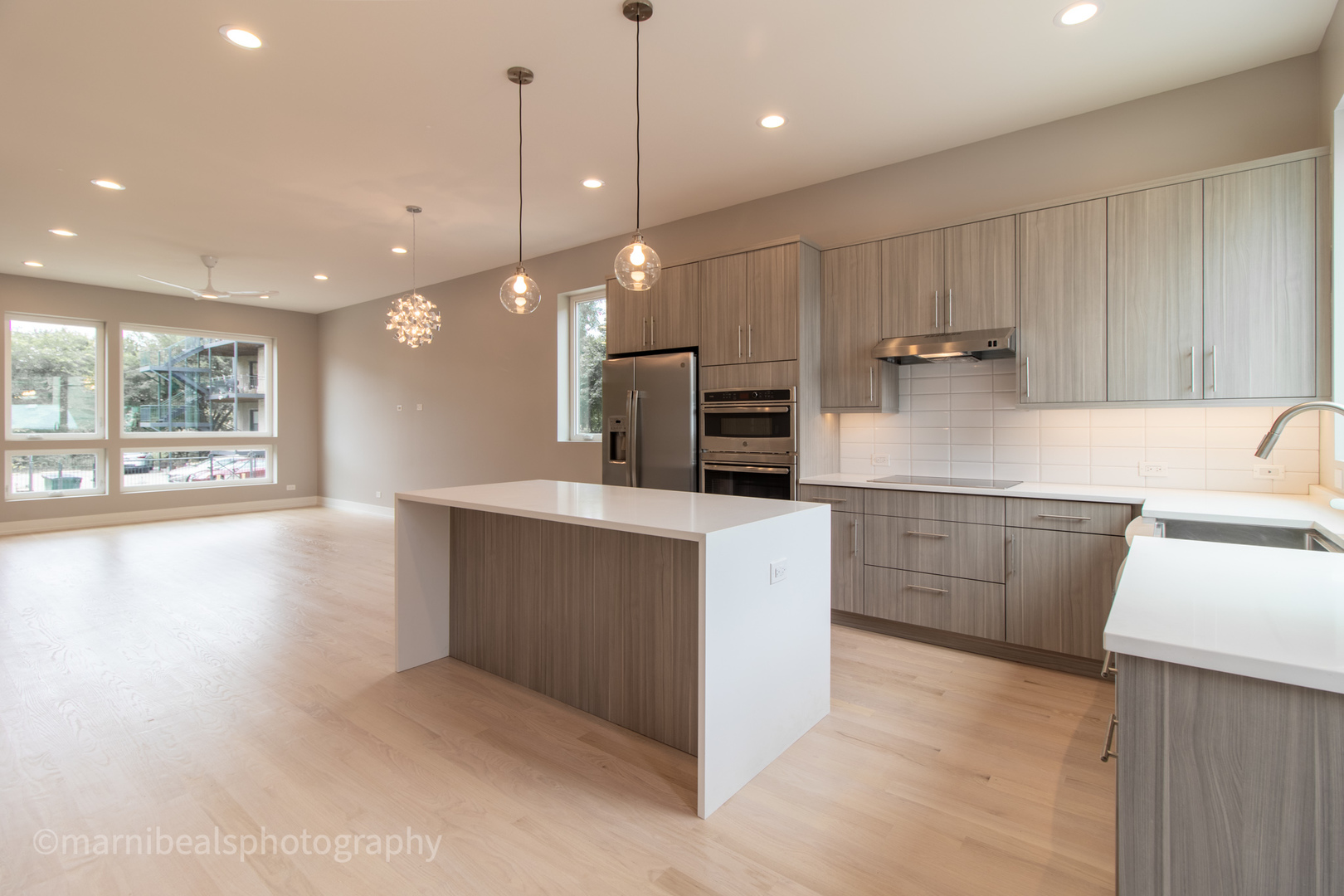 1221 E Marquette Road - Photo 2