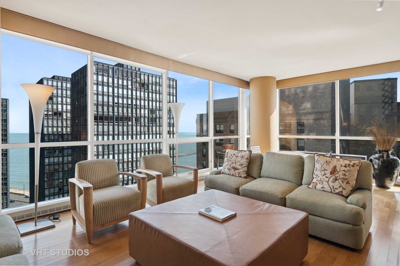 250 E PEARSON Street 2006