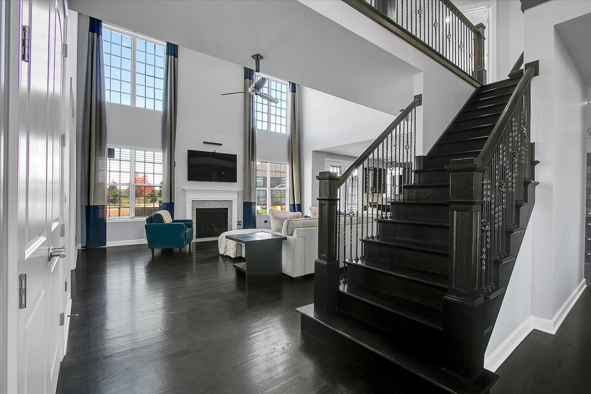 1416 S Saddlebrook Lane