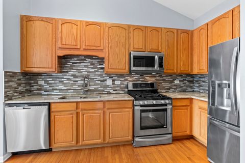 Tiny photo for 151 Fountain Grass Circle, Bartlett, IL 60103 (MLS # 12452308)