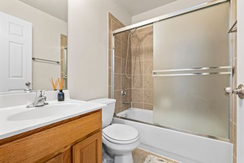 Tiny photo for 151 Fountain Grass Circle, Bartlett, IL 60103 (MLS # 12452308)