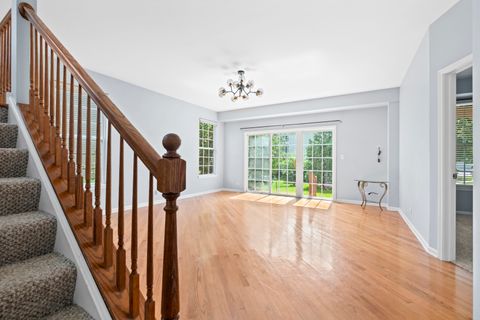 Tiny photo for 151 Fountain Grass Circle, Bartlett, IL 60103 (MLS # 12452308)
