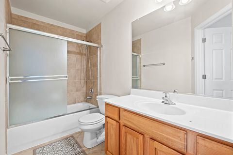 Tiny photo for 151 Fountain Grass Circle, Bartlett, IL 60103 (MLS # 12452308)