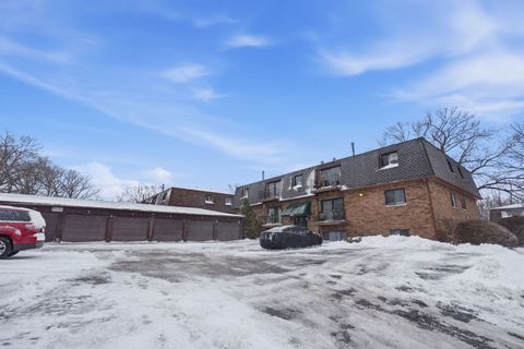 Tiny photo for 2501 26th Avenue Court #1C, Rock Island, IL 61201 (MLS # 12594872)