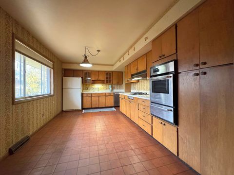 Tiny photo for 761 Marshall Drive, Des Plaines, IL 60016 (MLS # 12499482)