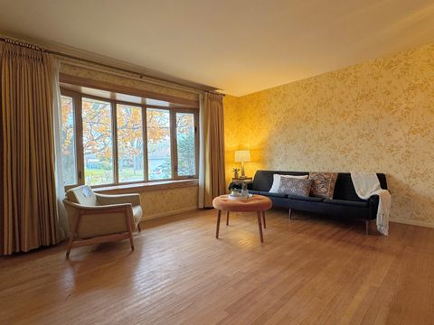 Tiny photo for 761 Marshall Drive, Des Plaines, IL 60016 (MLS # 12499482)