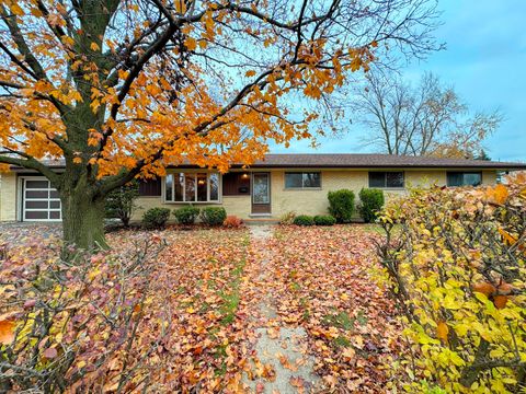 Tiny photo for 761 Marshall Drive, Des Plaines, IL 60016 (MLS # 12499482)