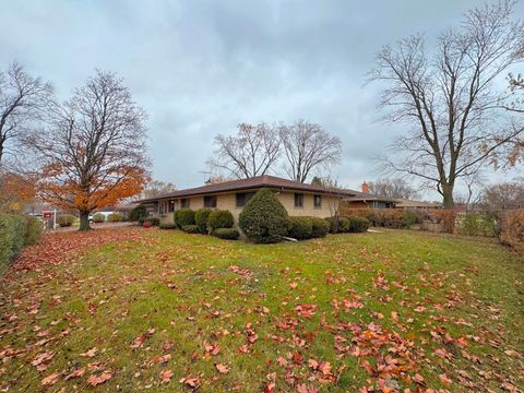Tiny photo for 761 Marshall Drive, Des Plaines, IL 60016 (MLS # 12499482)