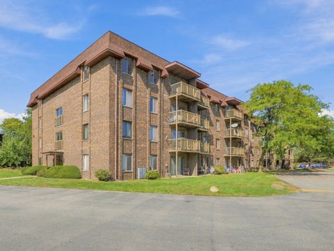 Photo of 820 Elder Road #C411, Homewood, IL 60430 (MLS # 12776260)