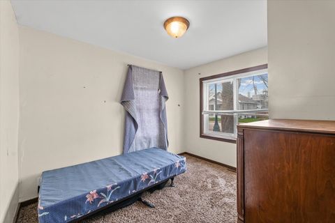 Tiny photo for 514 N FAIR Street, Champaign, IL 61821 (MLS # 12611357)