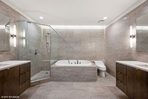 Tiny photo for 401 N Wabash Avenue #69E, Chicago, IL 60611 (MLS # 12437307)