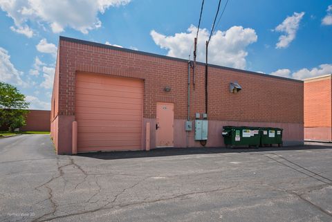 Industrial in Gurnee IL 1351 Estes Street 17.jpg