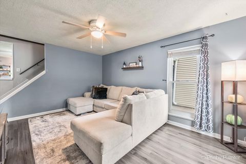 Tiny photo for 3S268 Twin Pines Drive, Warrenville, IL 60555 (MLS # 12499589)