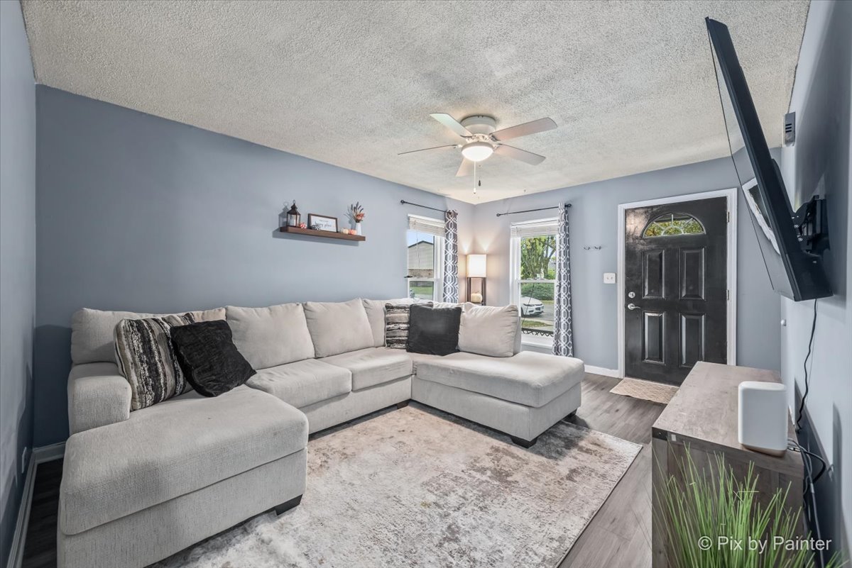 3S268 Twin Pines Drive
