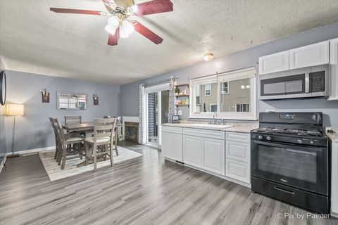 Tiny photo for 3S268 Twin Pines Drive, Warrenville, IL 60555 (MLS # 12499589)