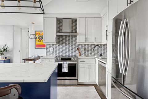 Tiny photo for 330 W Diversey Parkway #2108, Chicago, IL 60657 (MLS # 12523138)