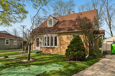 Tiny photo for 9523 Sayre Avenue, Morton Grove, IL 60053 (MLS # 12624544)