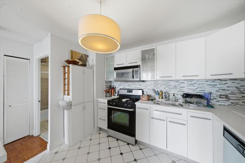 Tiny photo for 6325 N Sheridan Road #1808, Chicago, IL 60660 (MLS # 12615786)