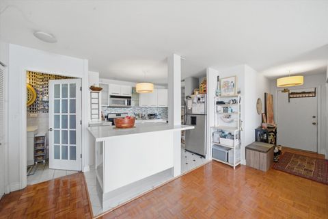 Tiny photo for 6325 N Sheridan Road #1808, Chicago, IL 60660 (MLS # 12615786)