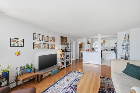 Tiny photo for 6325 N Sheridan Road #1808, Chicago, IL 60660 (MLS # 12615786)