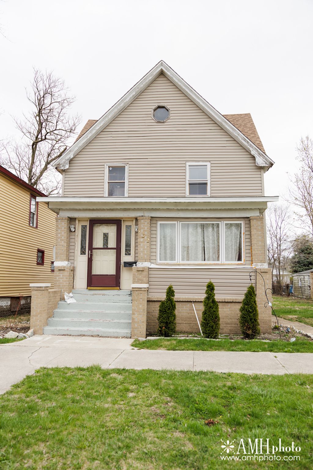 Photo for 732 N Dearborn Avenue, Kankakee, IL 60901 (MLS # 12502899)