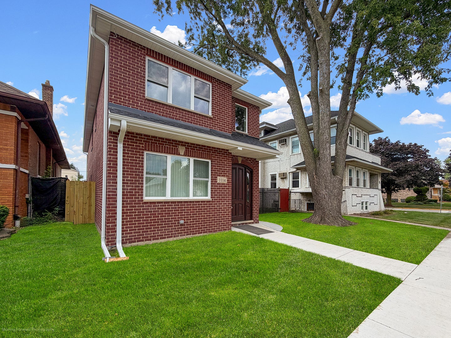 1114 N Broadway Avenue