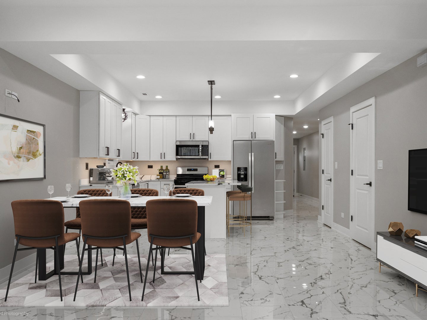 1114 N Broadway Avenue
